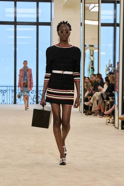 Look 69